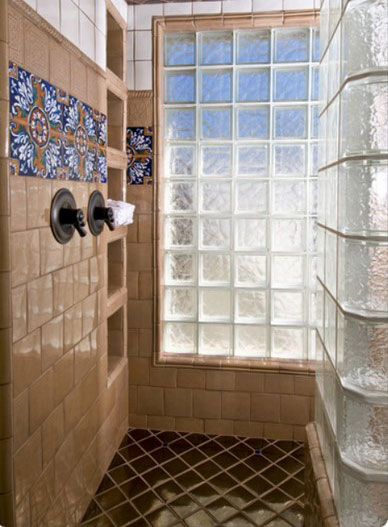 Glass tile